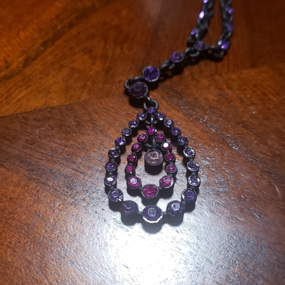 Elegant Purple Teardrop Necklace